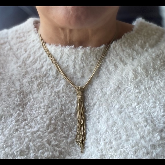 Women’s Necklace - Picture 2 of 3